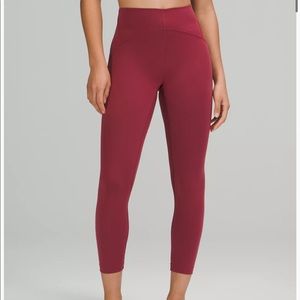 NWT✨lululemon InStill High-Rise Tight 25”